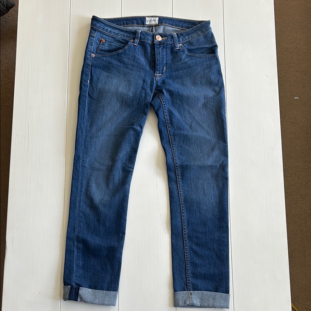 Blue Ankle Cropped Jeans with Rolled Hems